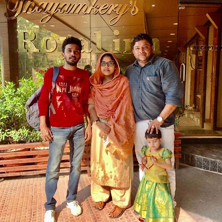 Thayamkery'S Royal Inn Kochi Екстериор снимка