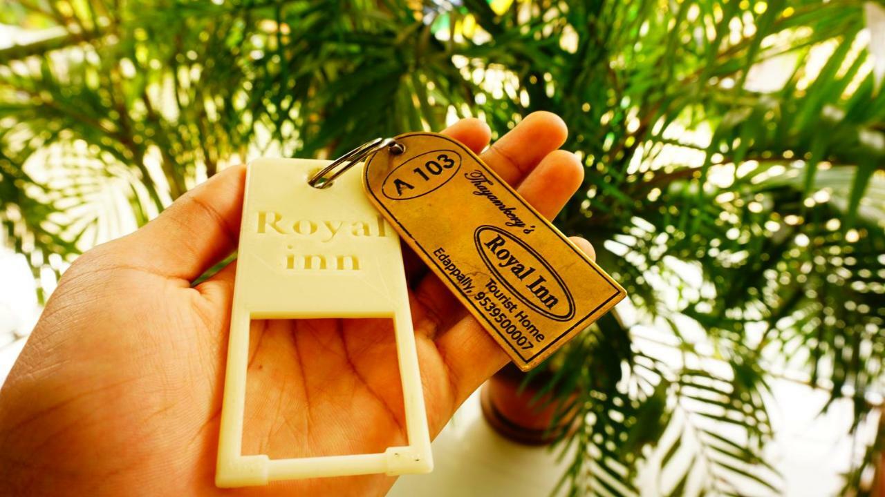 Thayamkery'S Royal Inn Kochi Екстериор снимка