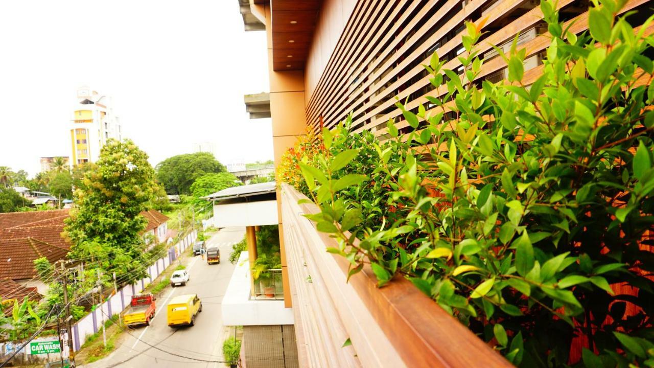 Thayamkery'S Royal Inn Kochi Екстериор снимка