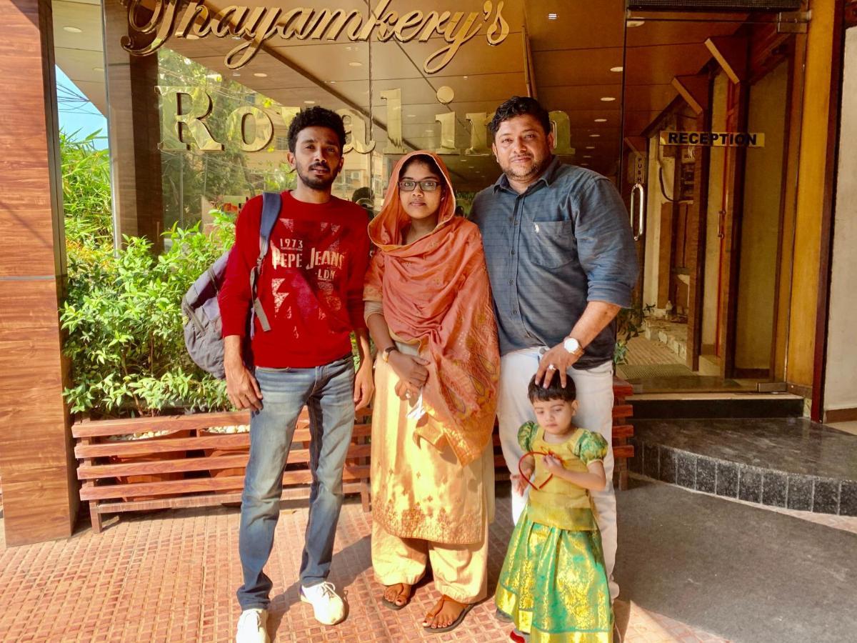Thayamkery'S Royal Inn Kochi Екстериор снимка